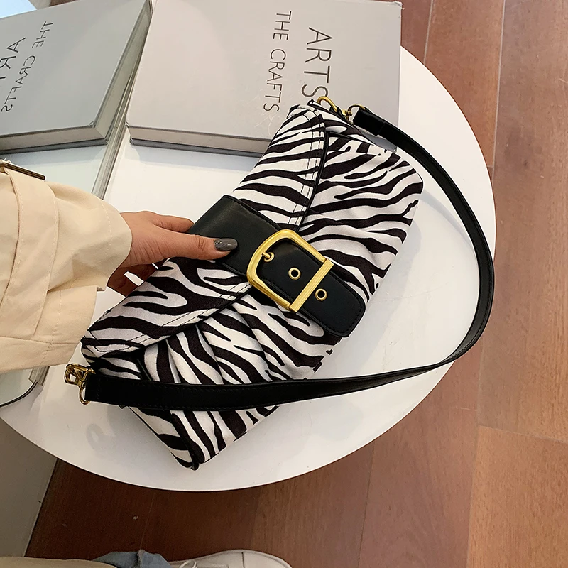 

с досавкой Zebra Pattern Design Small Crossbody Bags Women 2020 Winter Shoulder Handbags and Purses Women's Classic Hand Bag